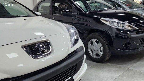 جدال خودروسازان با وزارت صمت بر سر قیمت خودرو جدال خودروسازان با وزارت صمت بر سر قیمت خودرو
